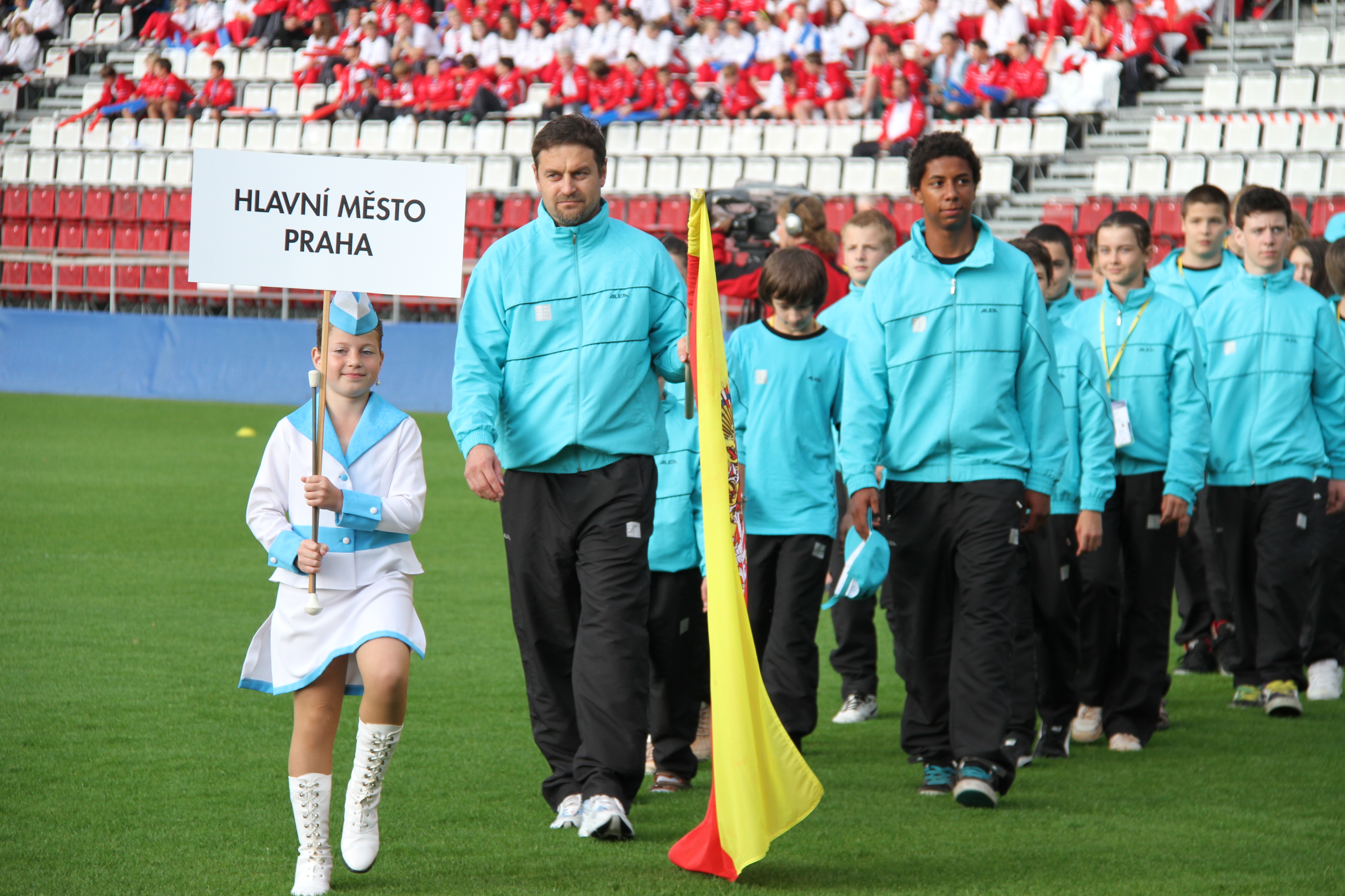 916668_Žáci z Prahy vybojovali druhé místo na V. letní olympiádě dětí a mládeže ČR