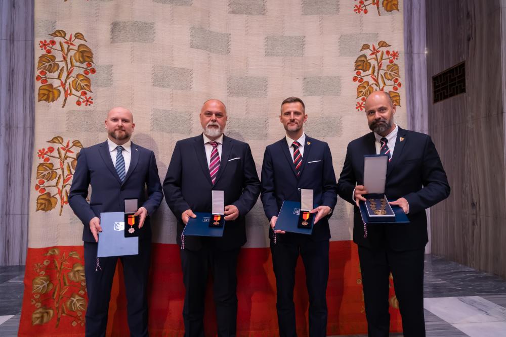 Slavnostni_setkani_slozek_IZS_medaile_2023_09