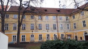 naprstkova