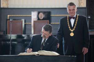 912644_2011-06-03 - Primátor se setkal s předsedou Parlamentu Maďarské republiky