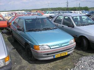 c_145_ford_escort_moz_jpg