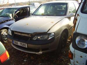 c_350_opel_vectra_9s6_1588_zlm_jpg