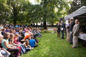 beseda_spojena_s_vystavou_povodne_2013_02
