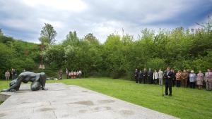 Pietni_akt_na_Kobyliske_strelnici_08