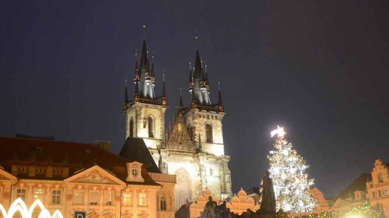 christmas_is_coming_to_prague