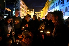 Nad dnešním happeningem na Národní třídě převzal pražský primátor Pavel Bém záštitu a sám se připojil k tisícům Pražanů a návštěvníků metropole, kteří sem přišli oslavit 20 let bez železné opony.